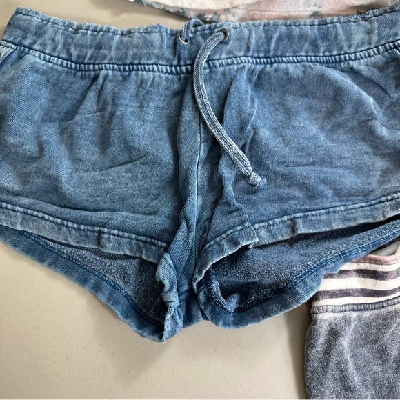 Set of 3 athletic shorts - Picture 2 of 4